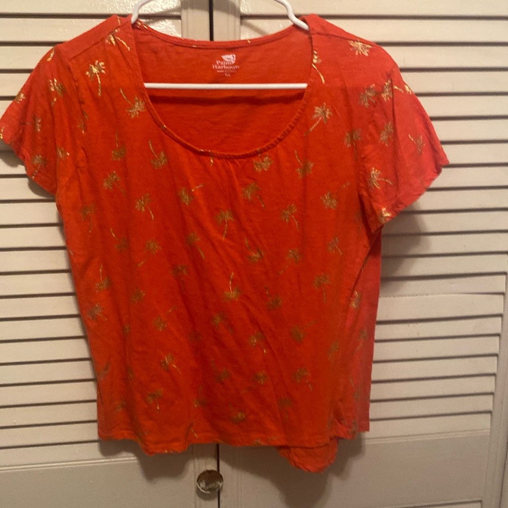 Red and gold top